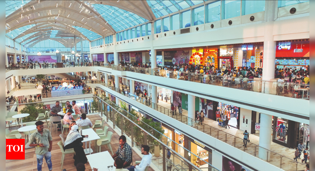 Lulu Mall LuLu Mall Lucknow 1 Lakh People Visit LuLu Mall On Opening 