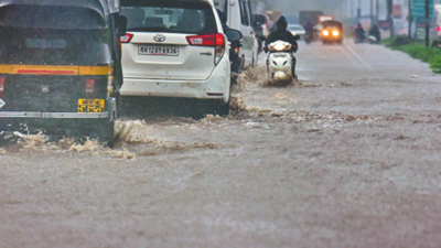 Pune: Rain derails Covid vax drive; sharp drop in daily coverage