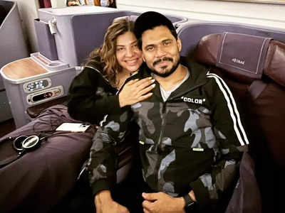 Sambhavna Seth drops adorable photos with hubby Avinash Dwivedi as they complete 6 years of marital bliss