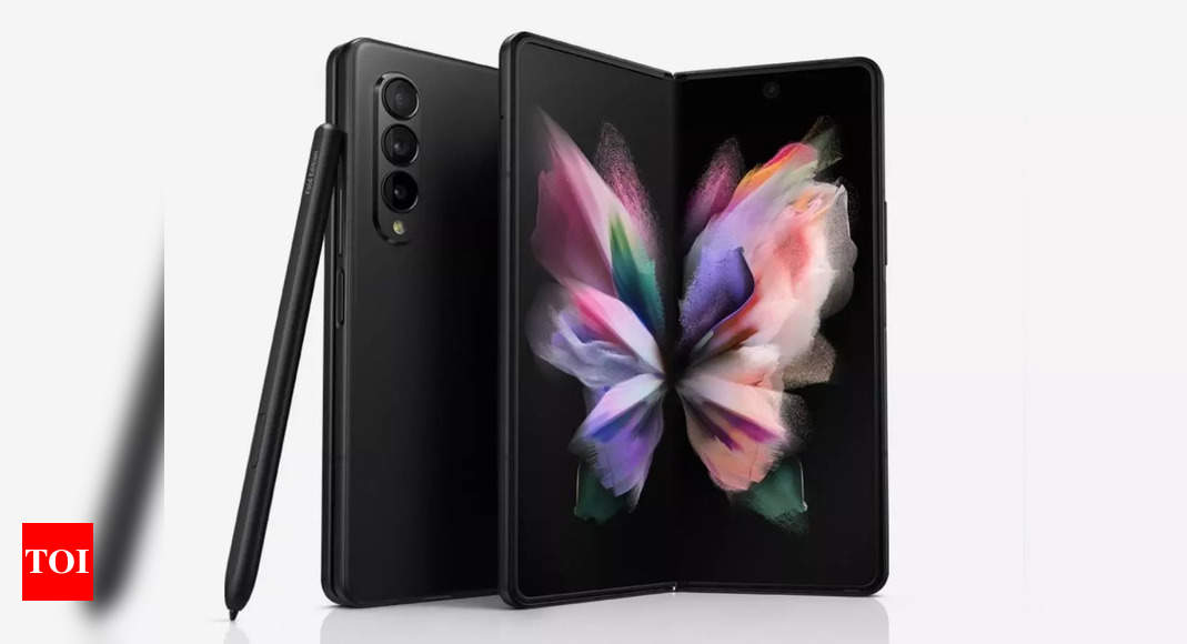 Samsung: Samsung Galaxy Z Fold 4 storage options, colour variants tipped  online - Times of India