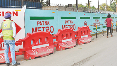 Patna: CNG pipeline obstructs metro rail work on Ashok Rajpath