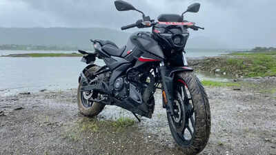2022 Bajaj Pulsar N160 First Ride Review | Sportiest 160 in town? - The  Times of India