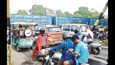 MahaMetro RUB at Manish Nagar level crossing to ease traffic woes