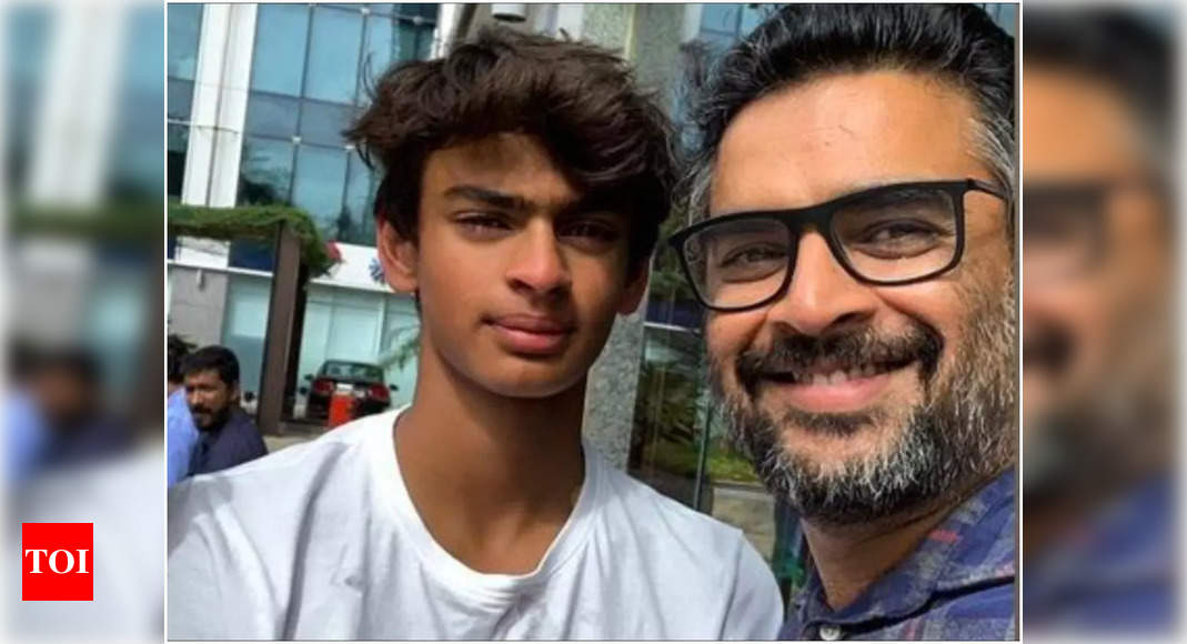R Madhavan cheers for his son Vedaant as he breaks national junior swimming record – Times of India