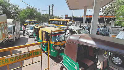 CNG shortage hits Gurugram, triggers long queues, fuel stations restrict op to 12 hours