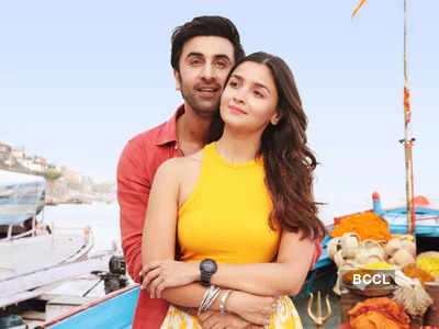 The love anthem of 2022 'Kumkumala' from 'Brahmāstra Part One: Shiva' is out!