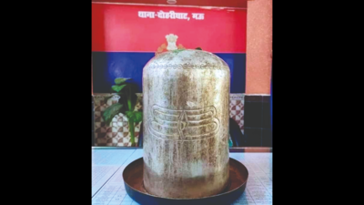 Varanasi: Silver Shivling found on riverbed of Ghaghra, gold coins in Jaunpur
