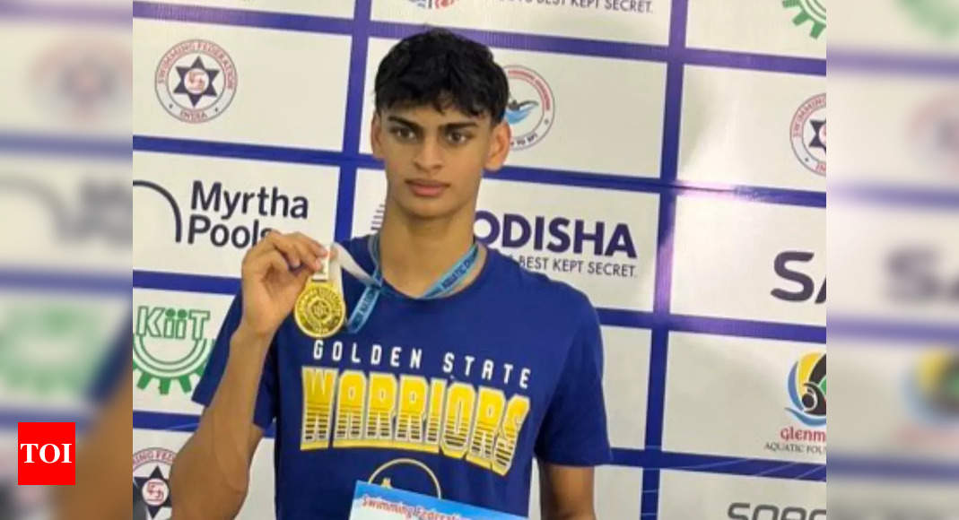 Madhavana Vidajana dēls labo junioru nacionālo rekordu 1500 m brīvajā stilā |  Tamilu filmu jaunumi