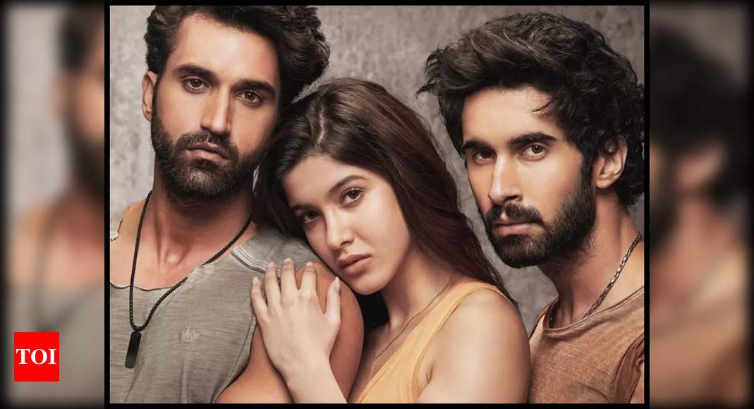 Shanaya Kapoor’s debut film ‘Bedhadak’ is NOT shelved; shoot to commence in 2023 – Times of India