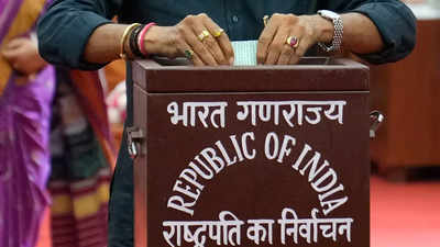 Ballot boxes of presidential polls start reaching Delhi