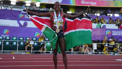 Brilliant Faith Kipyegon storms to emphatic women's 1,500m gold at World Championships