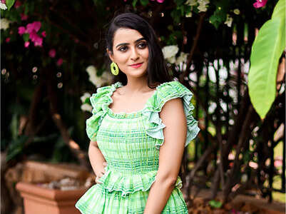 I am fascinated with filmmaking : Sneha Tomar