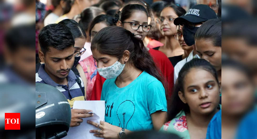 Kerala Police files case after girl allegedly asked to remove innerwear before entering NEET test centre in Kollam – Times of India
