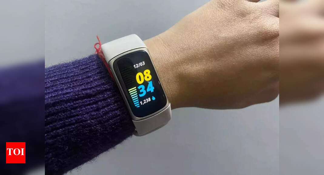 Fitbit Charge 5’s receives a helpful feature with the latest update – Times of India