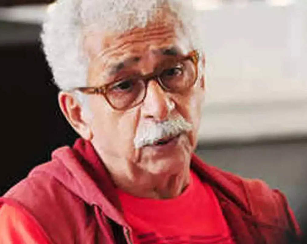 
Did you know Naseeruddin Shah was once stabbed by an actor? Om Puri saved his life
