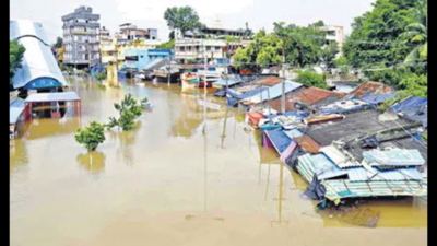 Telangana pegs flood damage at Rs 1,400 crore, seeks Rs 1,000 crore central aid