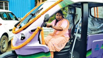300 women being trained to drive Delhi Metro’s e-autos