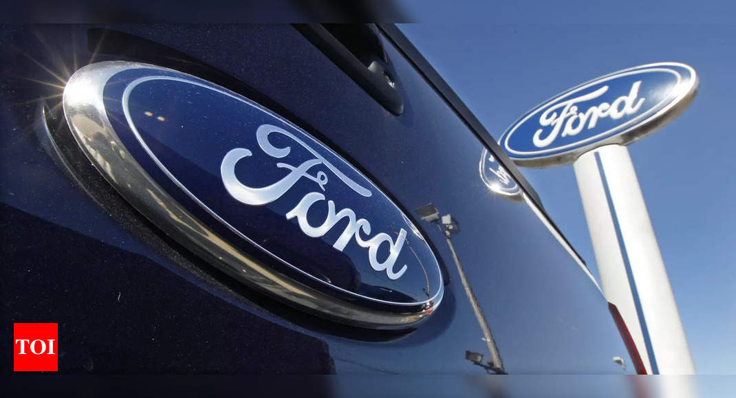 Ford to chop hundreds of jobs in transition to electrical