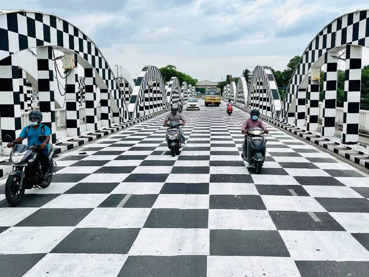 Tamil Nadu preps for Chess Olympiad 2022 - ​Bridge painted like a chess  board