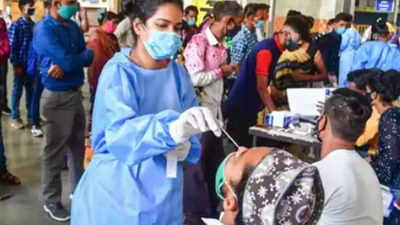 Covid-19: India reports 21,880 new cases and 60 deaths in last 24 hours