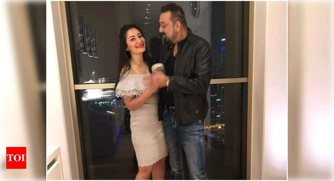 Sanjay Dutt drops in an adorable photo with wife Maanayata and pens the sweetest birthday wish for her – Times of India