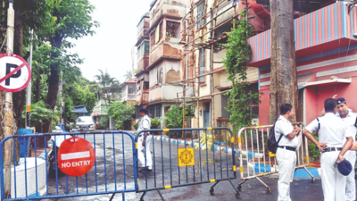 Kolkata: Uneasy calm in Naktala after day-long buzz
