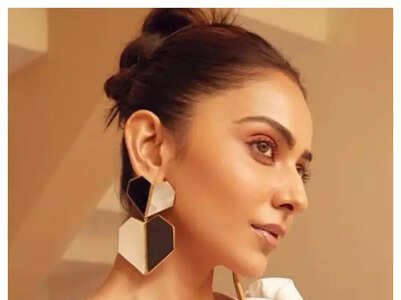 Pics that prove Rakul Preet is a stunner
