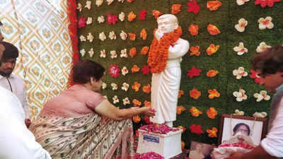 Lucknow to get 151-feet statue of Chandrashekhar Azad