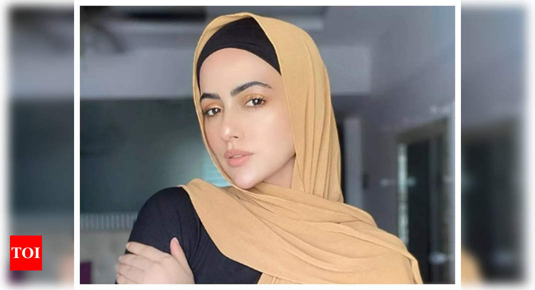Sana Khan talks about quitting films; reveals the reason she chose to wear hijab after her depression – Times of India