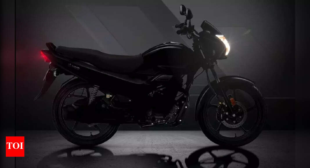 Hero Super Splendor All-Black variant 
