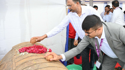 Gujarat: Work for integrated cargo terminal starts at SVPI airport