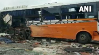 8 from Bihar die in UP expressway collision