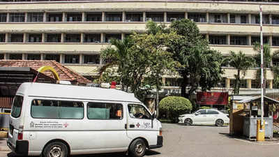 Shortages leave bankrupt Sri Lanka's hospitals empty