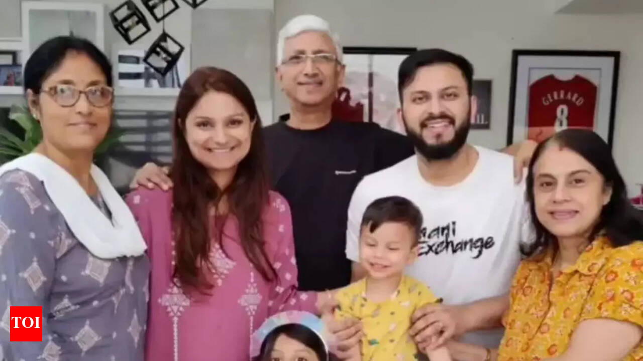 Voyaga etgan ayollar bilan haqiqiy uy qurilishi porno