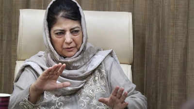 Centre wants to crush journalism: PDP chief Mehbooba Mufti