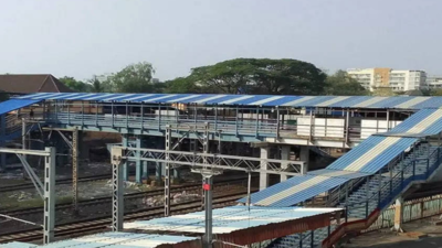 Mumbai: Central Railway to speed up construction of 10 new foot-over bridges with BMC aid