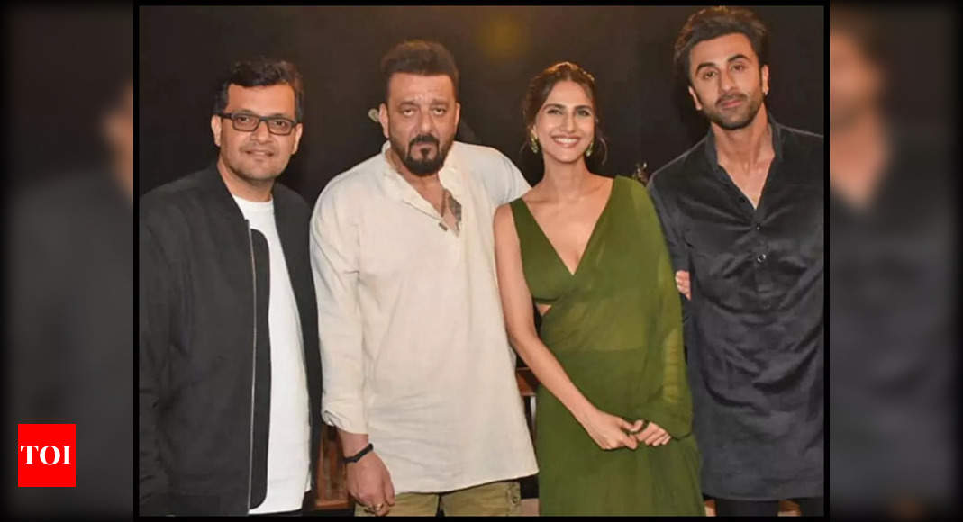 Sanjay Dutt breaks silence as ‘Shamshera’ flops at box office: Kuch toh log kahenge, logon ka kaam hai kehna – Times of India