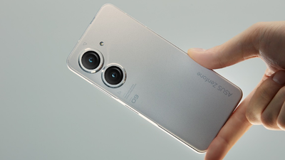 Asus Zenfone 9 with Snapdragon 8+ Gen 1 SoC, audio jack, gimbal