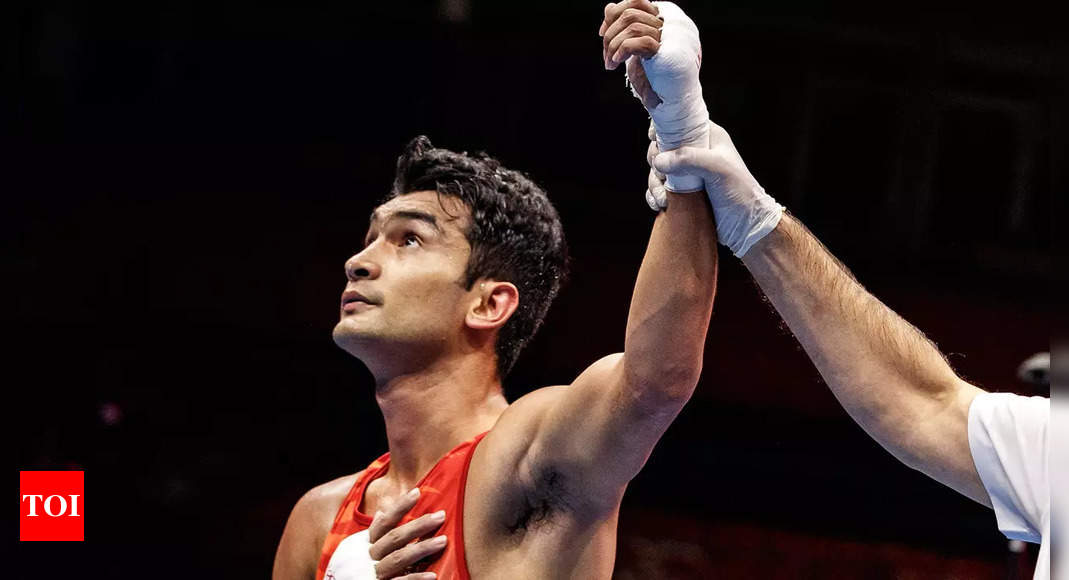 CWG 2022: Boxer Shiva Thapa notches 5-0 win, moves to pre-quarters | Commonwealth Games 2022 News – Times of India