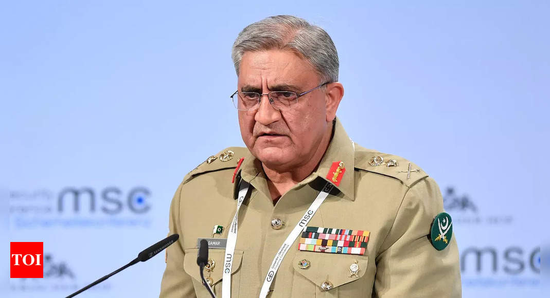 Crisis-hit Pakistan’s army chief seeks US help in quick release of IMF funds: Sources – Times of India
