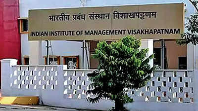 IIM-Visakhapatnam holds offline convocation after two years, 132 students graduate