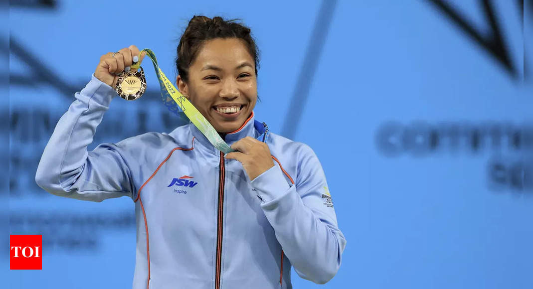 CWG 2022: Mirabai Chanu bosses field to claim gold, as weightlifters win four medals for India on Day 2 | Commonwealth Games 2022 News – Times of India