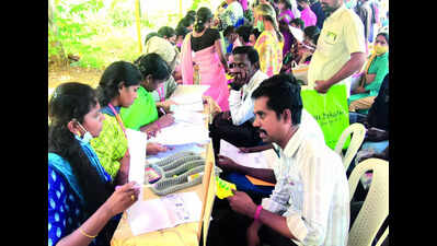 Madurai: Protest against job exam fee collection