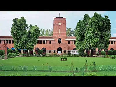 DU UG course fees to rise with introduction of charges towards EWS support fund, varsity facilities
