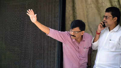 Mumbai: Will die but not surrender, says Sanjay Raut after ED raids at his Bhandup home
