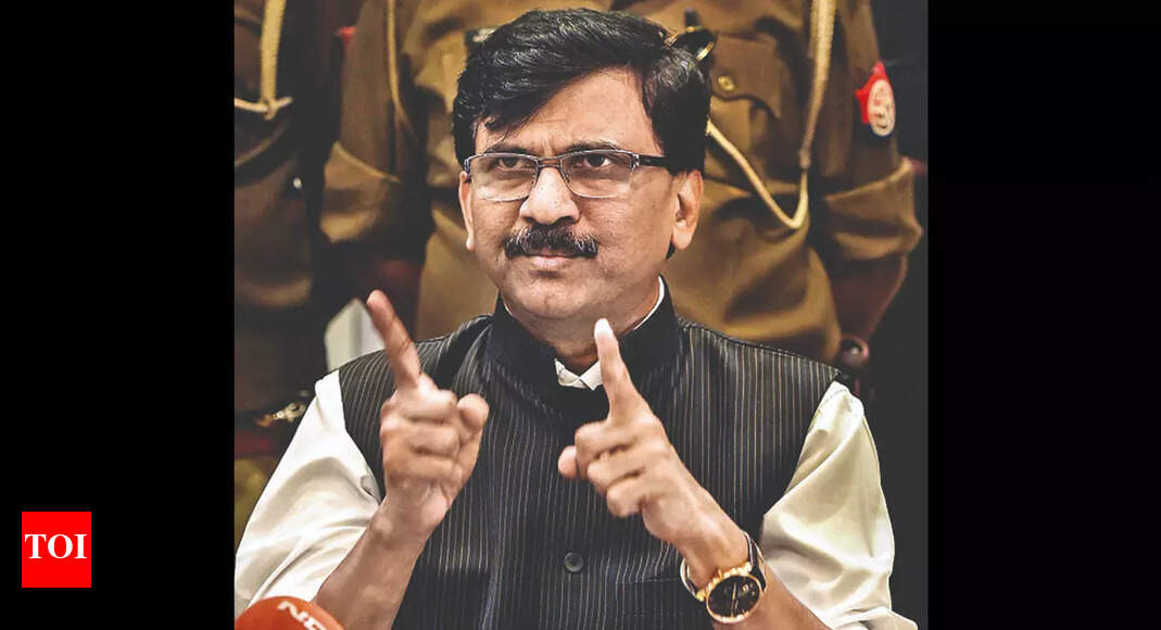 Raut: Sanjay Raut says ‘will die but not surrender’ as ED raids house ...