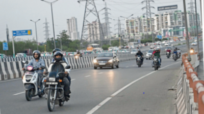 Soon, hike in fines for vehicles banned on Delhi-Meerut Expressway