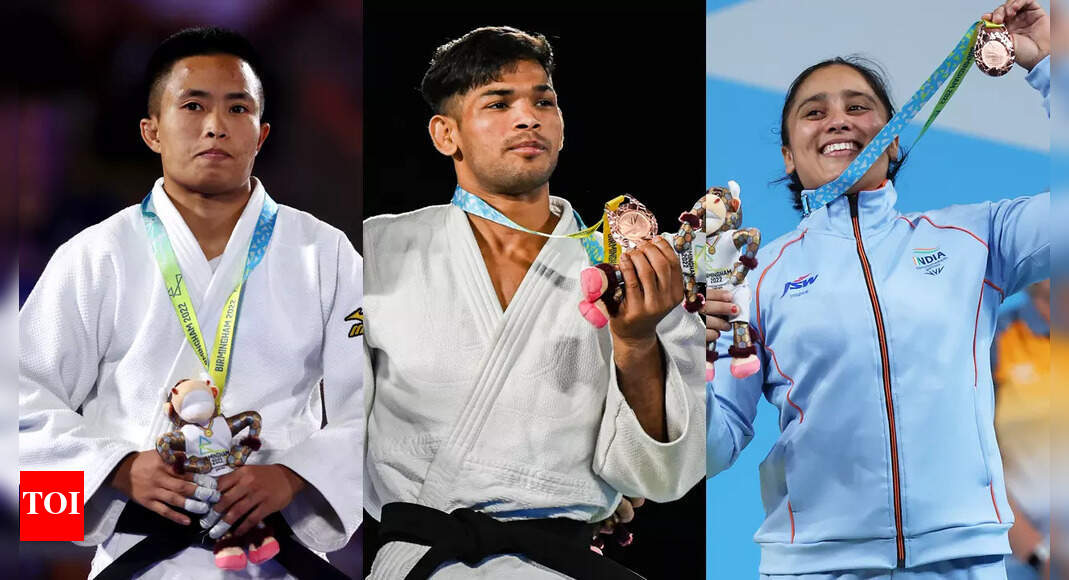 CWG Live: Judokas Shushila, Vijay win silver & bronze; lifter Harjinder bags bronze