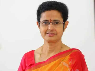 Sr NTR aka Nandamuri Taraka Rama Rao's daughter Kanthamaneni Uma Maheswari commits suicide