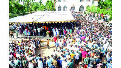 Nab culprits by August 5, demands HDK; threatens satyagraha in Mangaluru